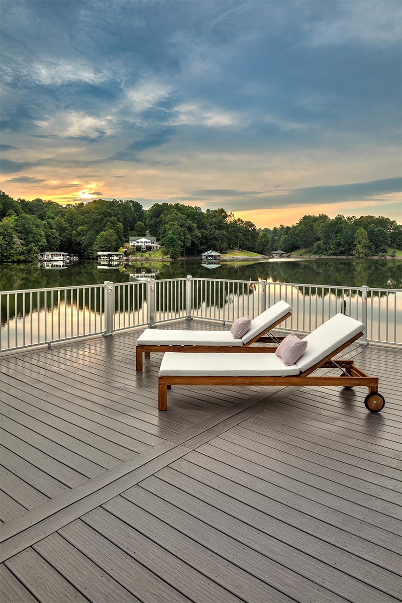 Trex decking with railing